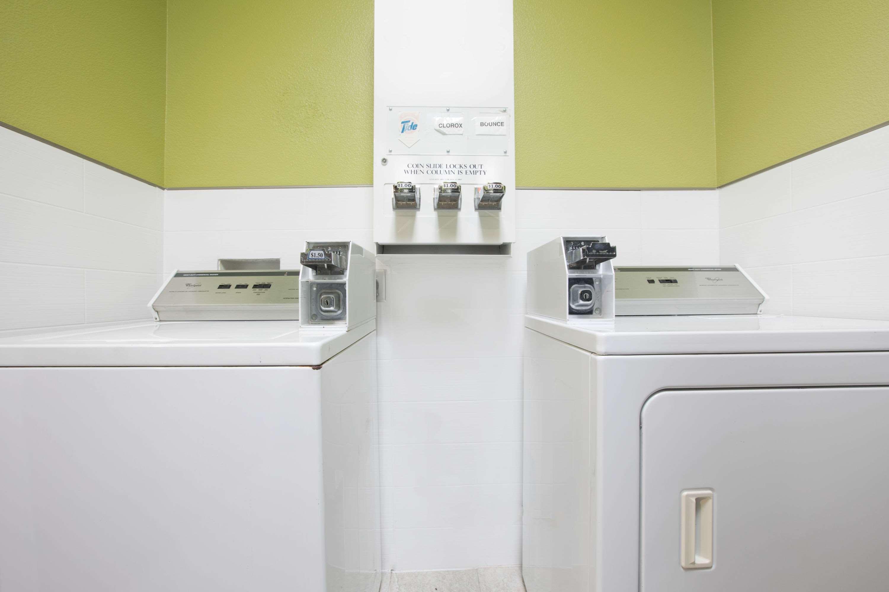 Days Inn & Suites Big Spring Eksteriør bilde