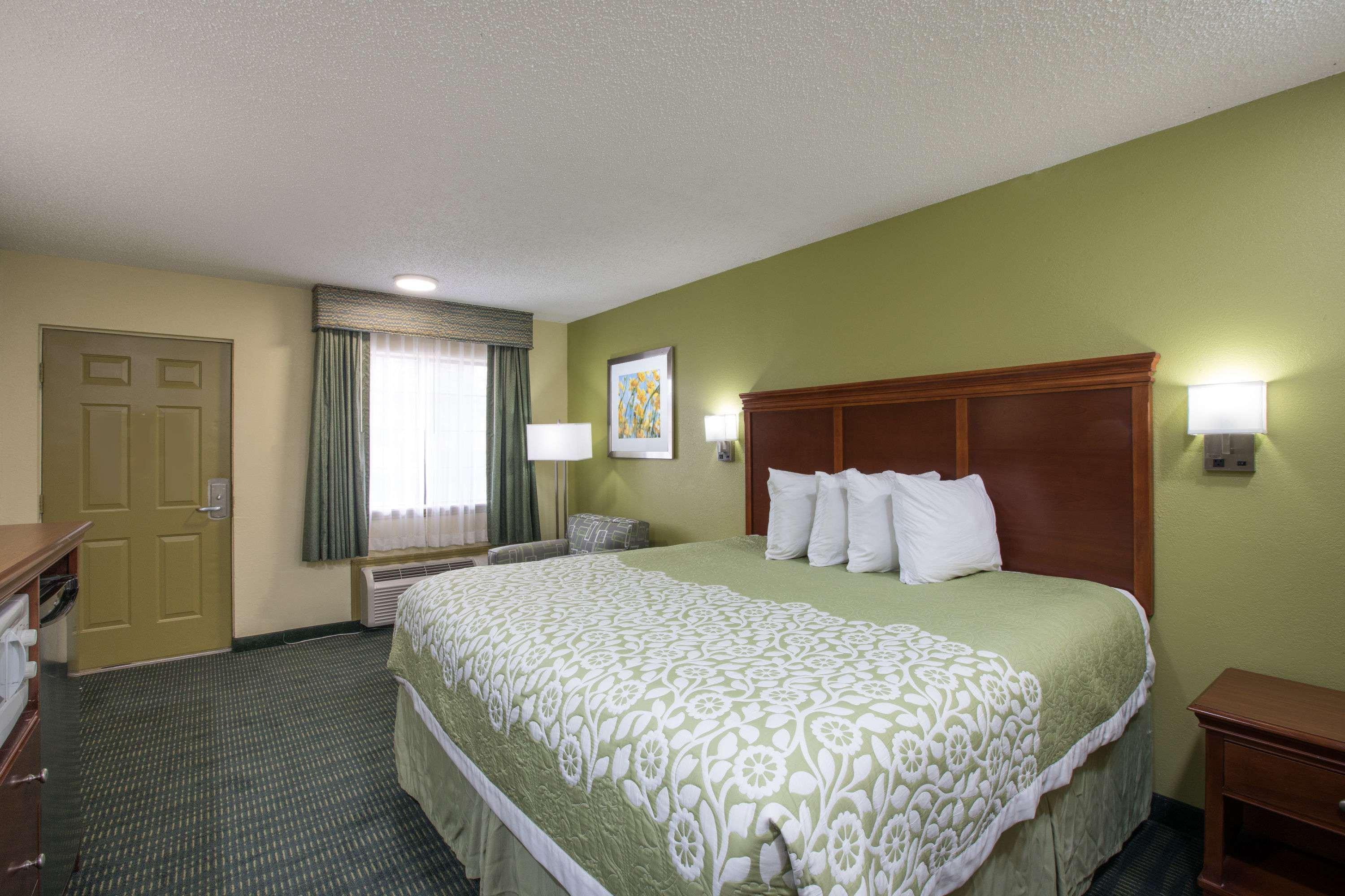 Days Inn & Suites Big Spring Eksteriør bilde